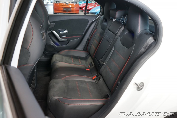 Mercedes-Benz A 200*AMG*CAMERA*CARPLAY*LE 2020