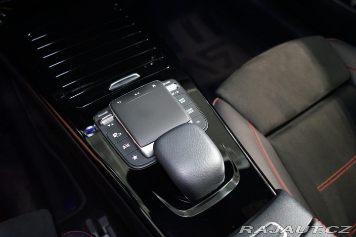 Mercedes-Benz A 200*AMG*CAMERA*CARPLAY*LE 2020