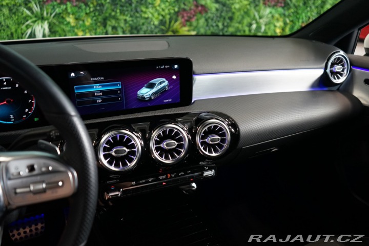 Mercedes-Benz A 200*AMG*CAMERA*CARPLAY*LE 2020