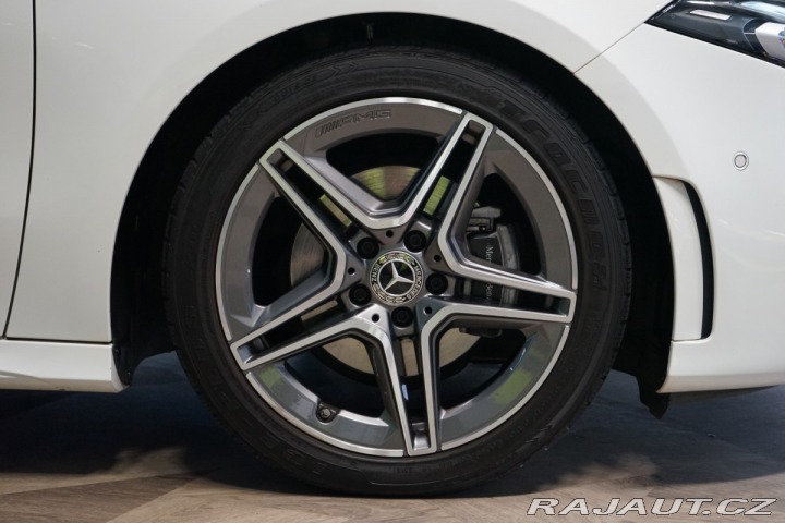 Mercedes-Benz A 200*AMG*CAMERA*CARPLAY*LE 2020