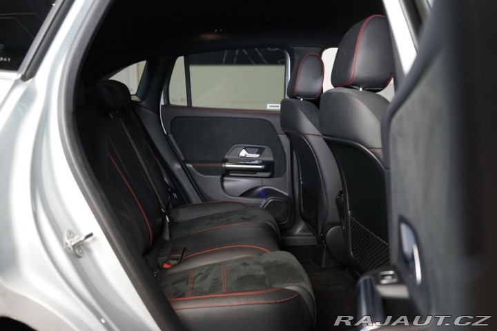 Mercedes-Benz GLA 250*4M*165kW*AMG*TAŽNÉ*KE 2022