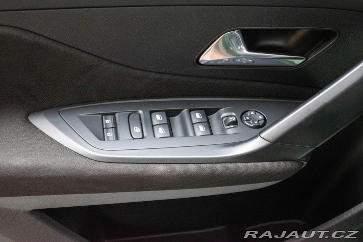 Peugeot 308 1.5 BlueHDi*REZERVACE* 2022