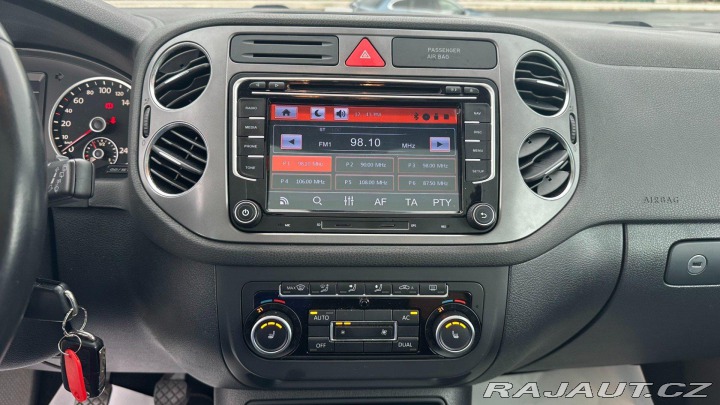 Volkswagen Tiguan 1.4TSi 110kW *ALU*Pano*PD 2011