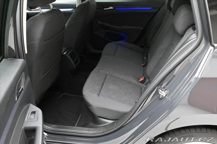 Volkswagen Golf 2,0 TDI 110 KW Life DSG Z 2022