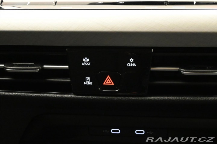 Volkswagen Golf 2,0 TDI 110 KW Life DSG Z 2022