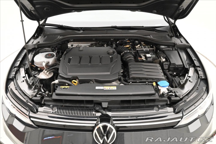 Volkswagen Golf 2,0 TDI 110 KW Life DSG Z 2022