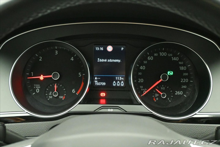 Volkswagen Passat 2,0 TDI 110KW DSG Busines 2022