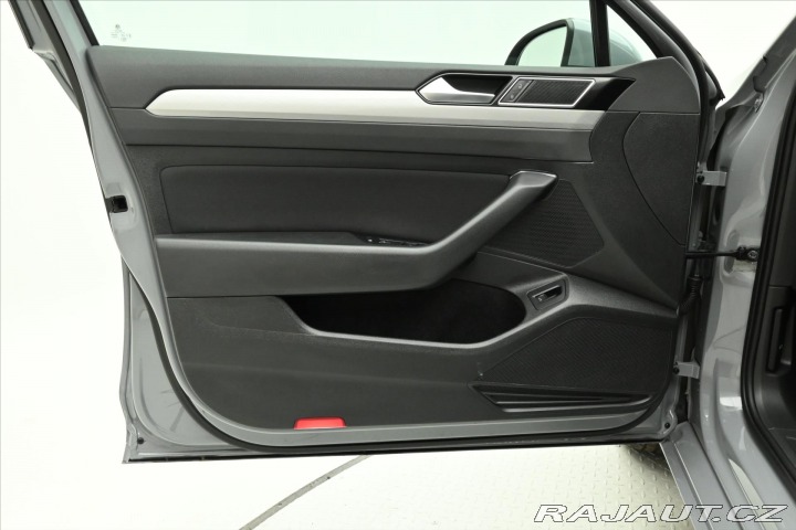 Volkswagen Passat 2,0 TDI 110KW DSG Busines 2022