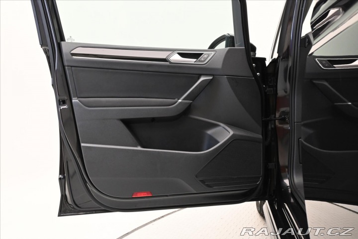 Volkswagen Touran 2,0 TDI 110kW R-Line LED 2019