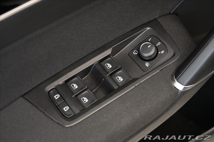 Volkswagen Touran 2,0 TDI 110kW R-Line LED 2019