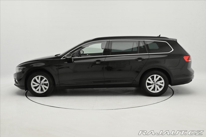 Volkswagen Passat 2,0 TDI 110kW Business Zá 2022