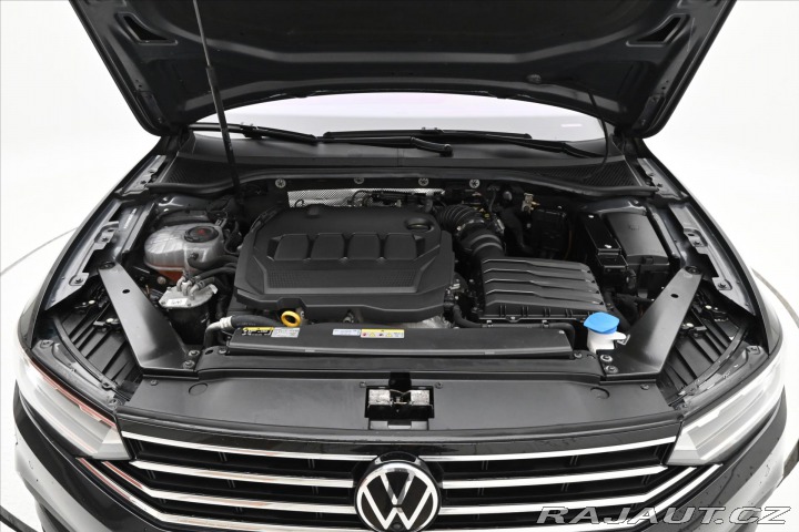 Volkswagen Passat 2,0 TDI 110kW Business Zá 2022