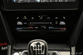 Volkswagen Passat 2,0 TDI 110kW Business Zá 2022