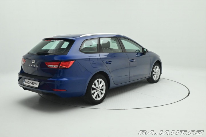 Seat Leon 1,6 TDi 85kW DSG Style Zá 2017