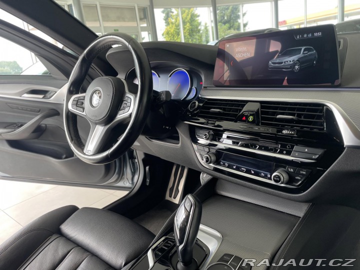 BMW 5 530d xDrive*M-SPORT*HeadU 2018