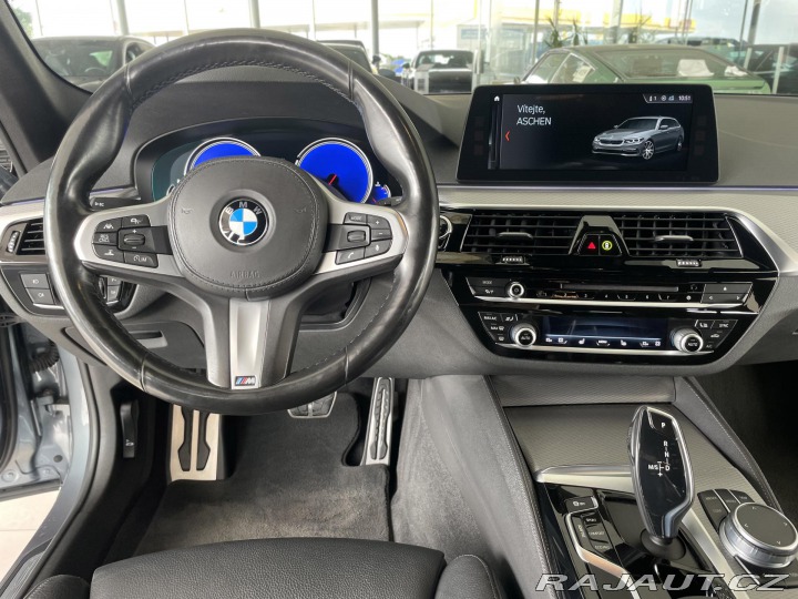 BMW 5 530d xDrive*M-SPORT*HeadU 2018