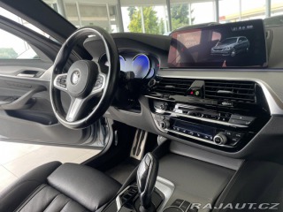 BMW 5 530d xDrive*M-SPORT*HeadU 2018