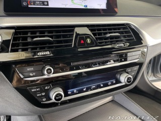 BMW 5 530d xDrive*M-SPORT*HeadU 2018