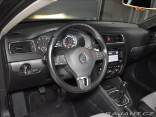 Volkswagen Jetta 1,4 Highline Bezklíč,temp 2012