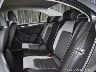 Volkswagen Jetta 1,4 Highline Bezklíč,temp 2012