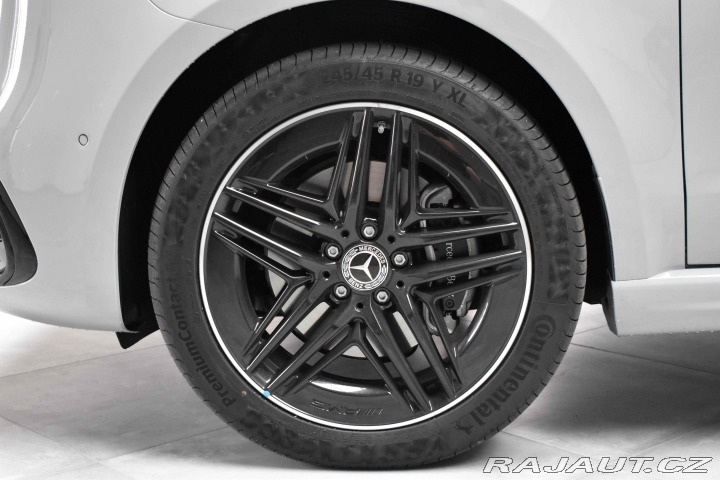 Mercedes-Benz V EXCLUSIVE*300d 4M*AIR*ZÁR 2025