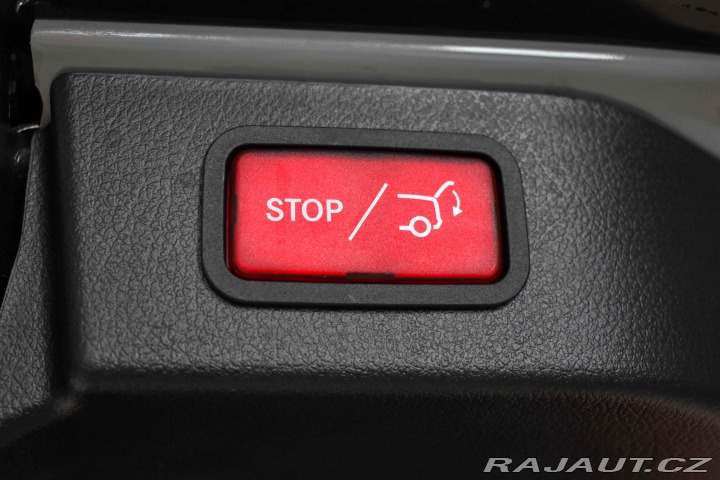 Mercedes-Benz V EXCLUSIVE*300d 4M*AIR*ZÁR 2025