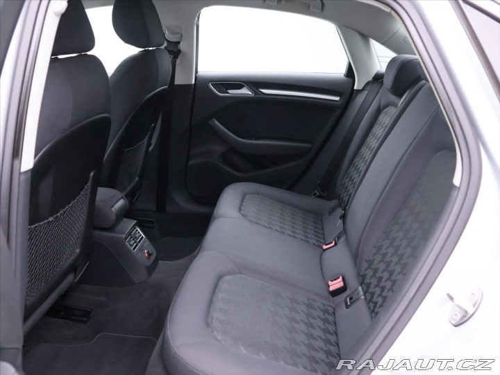 Audi A3 1,4 TFSI S-Tronic Attract 2014