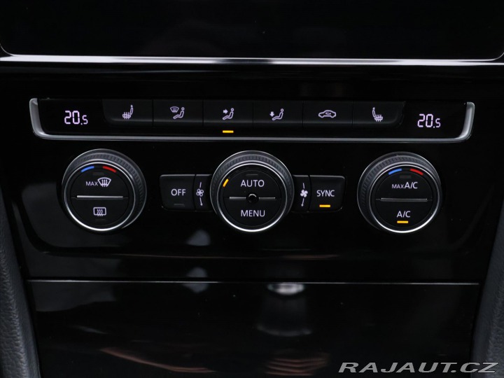 Volkswagen Golf 1,4 TSI 92kW Highline LED 2017