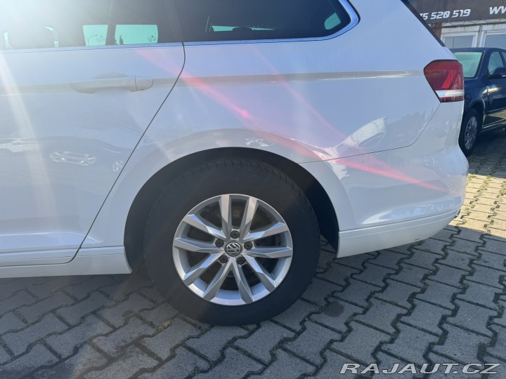 Volkswagen Passat DSG 2,0 TDI 110 KW BEZ AD 2015
