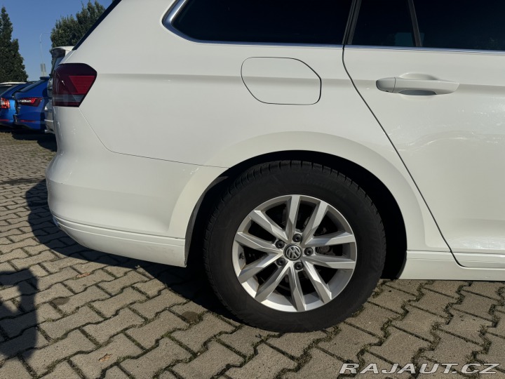 Volkswagen Passat DSG 2,0 TDI 110 KW BEZ AD 2015