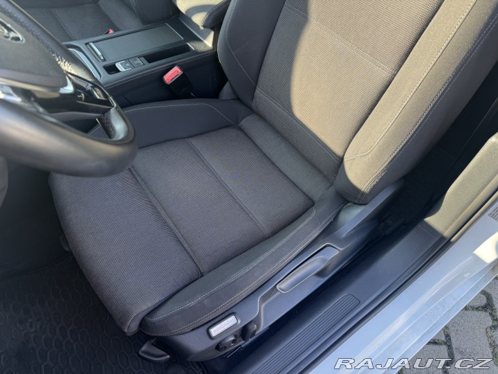 Volkswagen Passat DSG 2,0 TDI 110 KW BEZ AD 2015