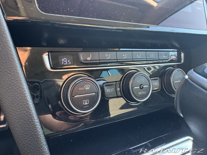 Volkswagen Passat DSG 2,0 TDI 110 KW BEZ AD 2015