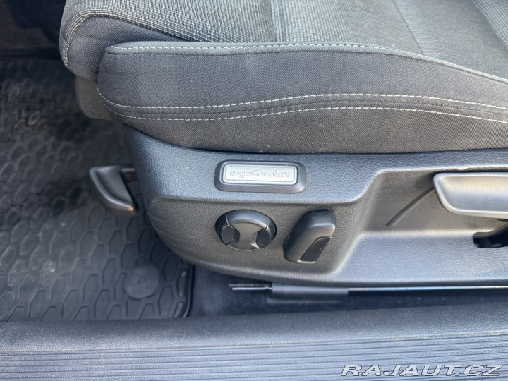Volkswagen Passat DSG 2,0 TDI 110 KW BEZ AD 2015