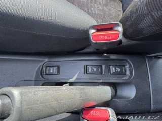 Nissan Note 1,4i 65 KW LPG 2006