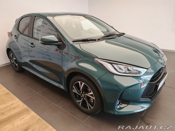 Toyota Yaris 1,5 Hybrid e-CVT Style 2025