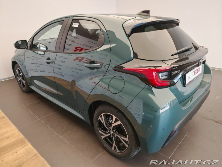 Toyota Yaris 1,5 Hybrid e-CVT Style 2025
