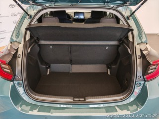 Toyota Yaris 1,5 Hybrid e-CVT Style 2025