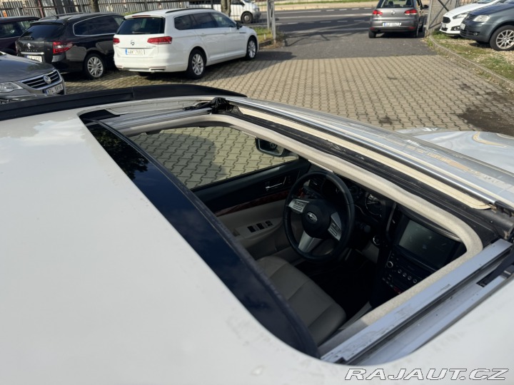 Subaru Outback 4X4 3,6i 191 KW KOLA LPG 2010
