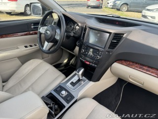 Subaru Outback 4X4 3,6i 191 KW KOLA LPG 2010