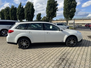 Subaru Outback 4X4 3,6i 191 KW KOLA LPG 2010