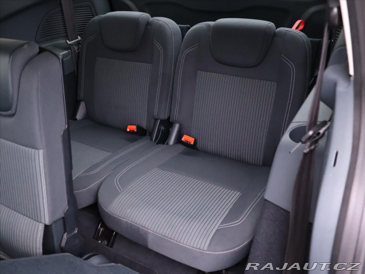 Ford Grand C-MAX 1,6 EB 110kW Klima 7-Míst 2012