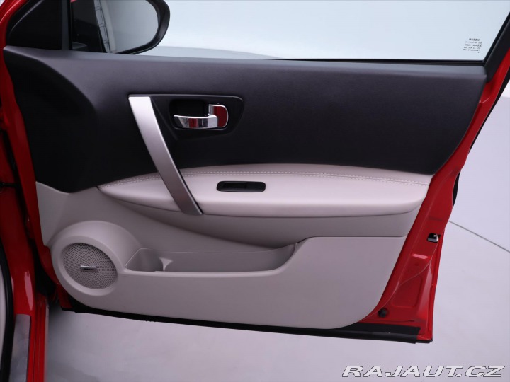 Nissan Qashqai 2,0 i 104kW Kůže Navi 7-M 2011