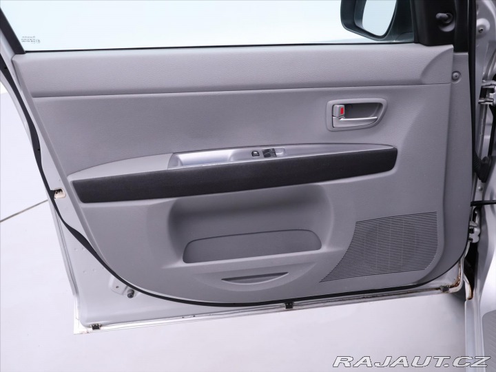 Mazda 2 1,2 i 55kW Comfort 2003