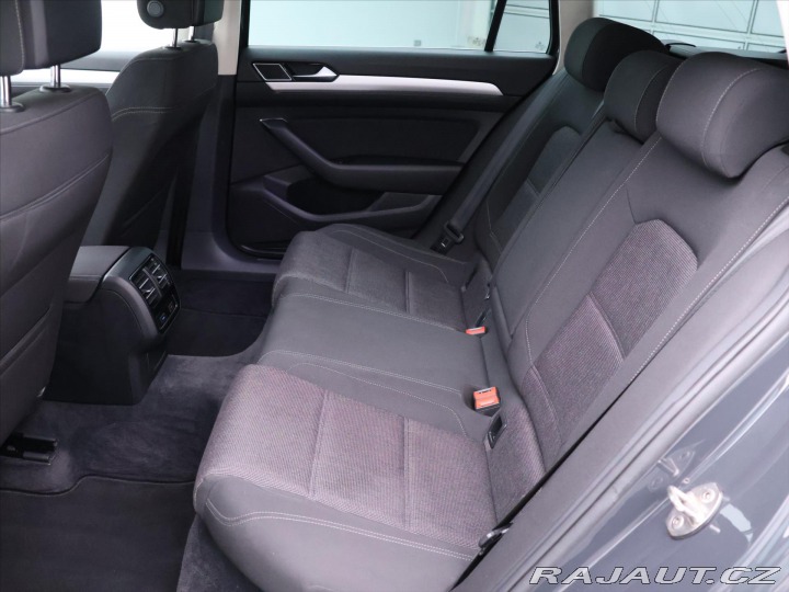 Volkswagen Passat 2,0 TDI 140kW DSG 4Motion 2015