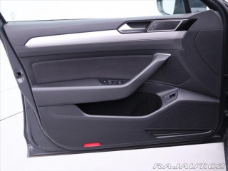Volkswagen Passat 2,0 TDI 140kW DSG 4Motion 2015