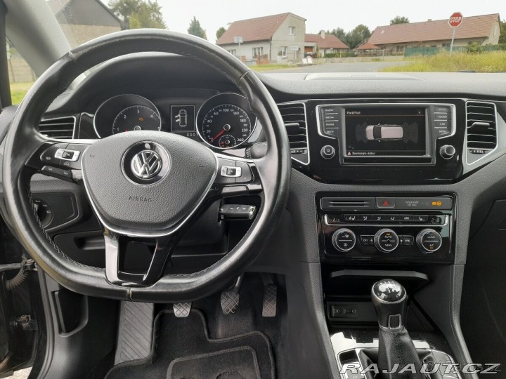Volkswagen Golf 2,0 110kW,koupeno nové 2016