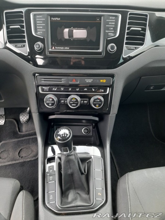 Volkswagen Golf 2,0 110kW,koupeno nové 2016