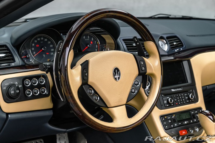 Maserati GranCabrio 4,7 V8, Automat 1800