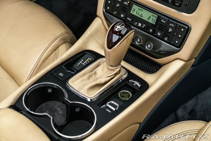 Maserati GranCabrio 4,7 V8, Automat 1800