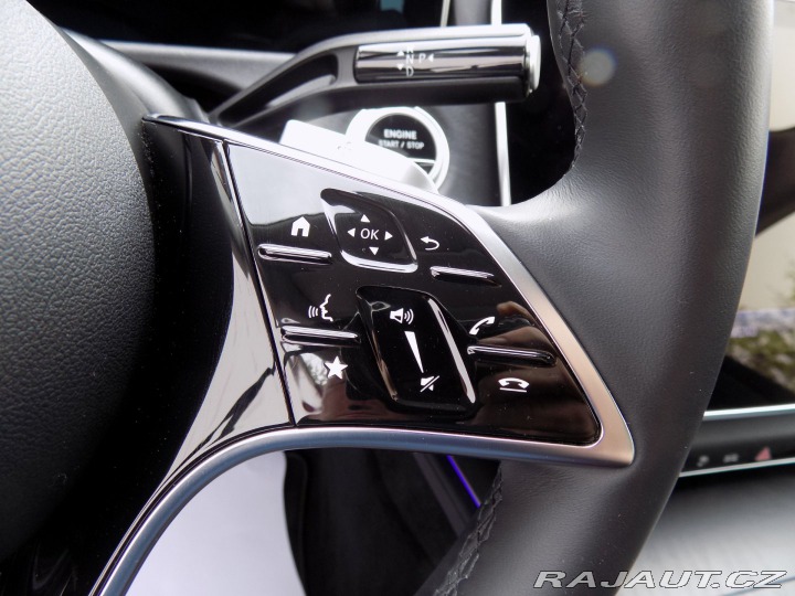 Mercedes-Benz E 300de/Digital-Light/Hybri 2024